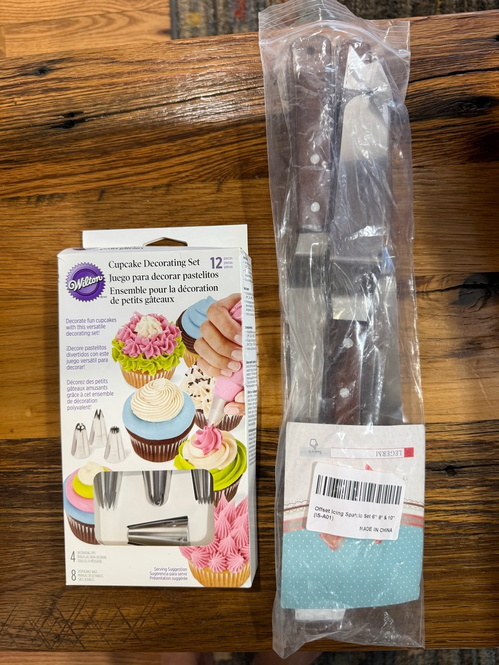 Wilton Cupcake Decorating Set with White and Pink Accents